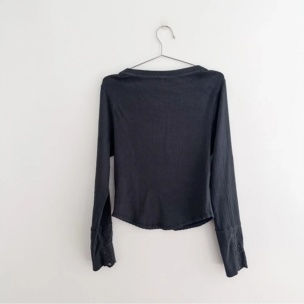 Free People Sidelines Embroidered Henley Long Sleeve Top NWT Size Large - Picture 3 of 7